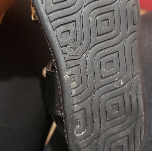 Sandals - Picture 4 of 4